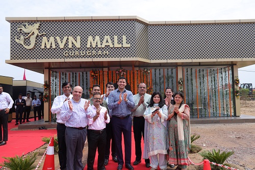 https://www.mangaloremirror.com/wp-content/uploads/2024/09/mvn-infrastructure-celebrates-mvn-malls-new-office-opening-with-traditional-hawan-ceremony.jpg