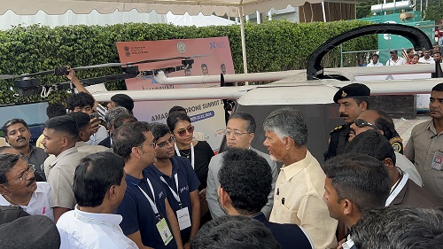 https://www.mangaloremirror.com/wp-content/uploads/2024/10/bluj-aeros-hydrogen-electric-aircraft-lauded-by-civil-aviation-minister-and-andhra-pradesh-chief-minister-at-amaravati-drone-summit-2024.jpg