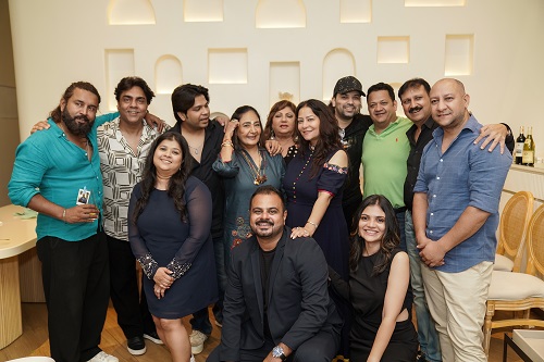 https://www.mangaloremirror.com/wp-content/uploads/2024/10/momentum-experiences-celebrates-20-years-of-success-with-an-exclusive-soulful-musical-soiree-in-mumbai-1.jpg